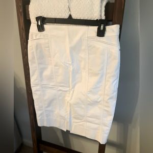 White House Black Market Pencil Skirt, Perfect Form, Size 8